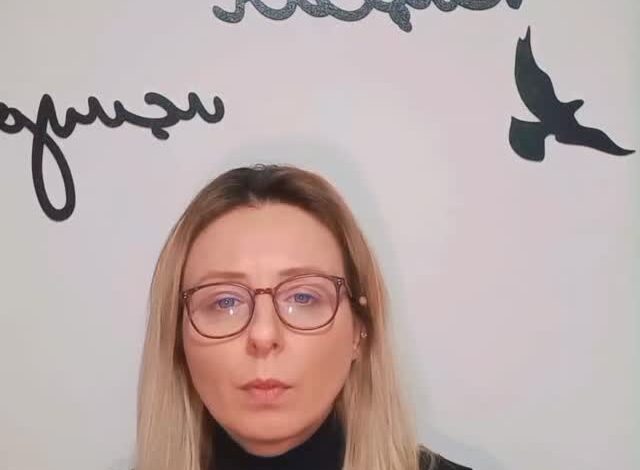 “Güçlü Ol” transaksiyonel sürücüsü, bireyin erken dönemde öğrendiği sessiz bir hayatta kalma stratejisidir. Mesaj…
