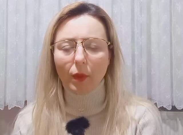 Bugün sahneye çıkan her kadının alkışında, susturulmak istenmiş bir sesin yankısı var. Afife Jale…