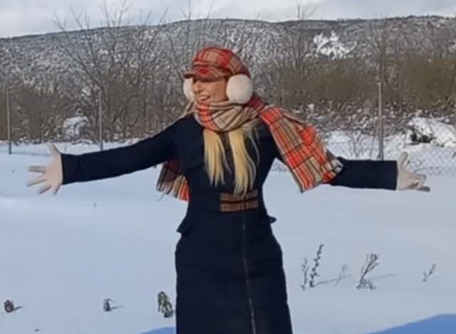 Bu satırlar süslenmek için yazılmadı. Anlatmak için yazıldı. Çünkü bazen anlatmazsan, içerde büyüyen şey…