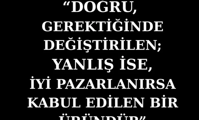 “Doğrunun Pazarı, Yanlışın Sergisi” Eski bir şehrin ara sokaklarında, her sabah aynı saatte kurulan&hellip;